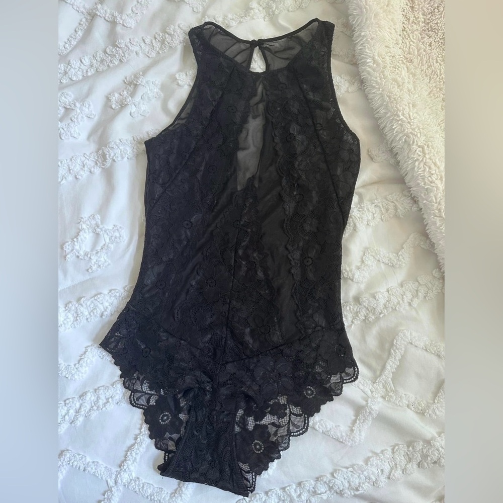 Jessica Simpson Black Lace Chemise